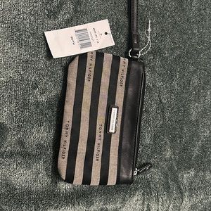 NWT Tommy Hilfiger wristlet